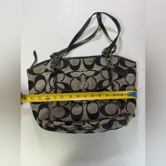 Coach shoulder bag- black and gray - Picture 15 of 16